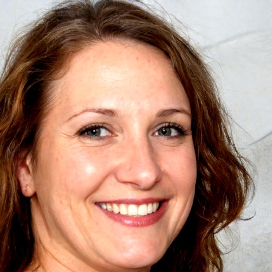 Sarah Kernaghan, Financial Education Specialist